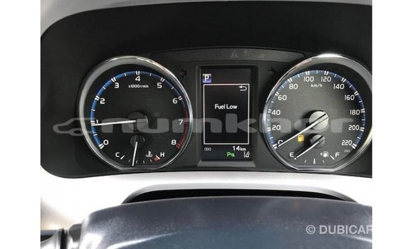 Buy Import Toyota 4Runner White Car in Import - Dubai in Bumthang Buy Import Toyota 4Runner White Car in Import - Dubai in Bumthang