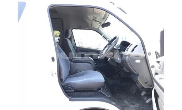 Buy Import Toyota Hiace White Car in Import - Dubai in Bumthang Buy Import Toyota Hiace White Car in Import - Dubai in Bumthang