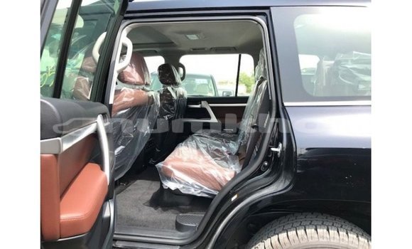 Buy Import Toyota Land Cruiser Black Car in Import - Dubai in Bumthang Buy Import Toyota Land Cruiser Black Car in Import - Dubai in Bumthang