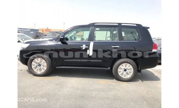 Buy Import Toyota Land Cruiser Black Car in Import - Dubai in Bumthang Buy Import Toyota Land Cruiser Black Car in Import - Dubai in Bumthang