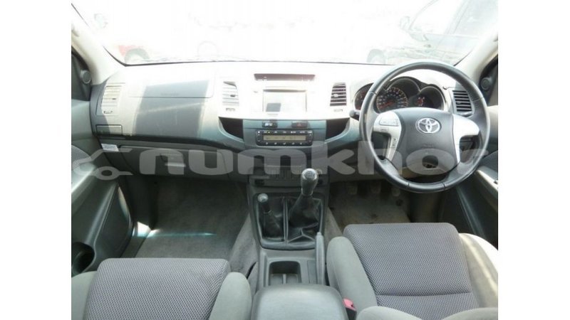 Big with watermark toyota hilux bumthang import dubai 3077