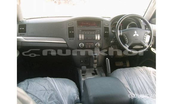 Buy Import Mitsubishi Pajero Other Car in Import - Dubai in Bumthang Buy Import Mitsubishi Pajero Other Car in Import - Dubai in Bumthang