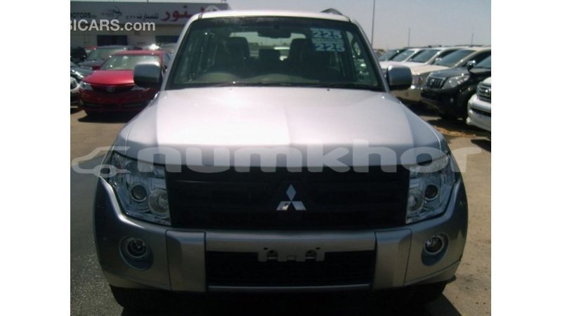 Big with watermark mitsubishi pajero bumthang import dubai 3078
