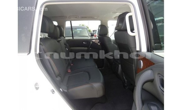 Buy Import Nissan Patrol White Car in Import - Dubai in Bumthang Buy Import Nissan Patrol White Car in Import - Dubai in Bumthang