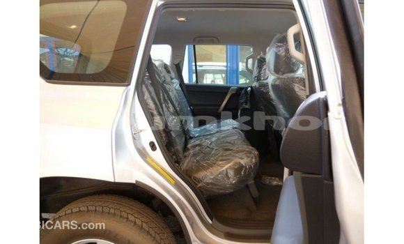 Buy Import Toyota Prado Other Car in Import - Dubai in Bumthang Buy Import Toyota Prado Other Car in Import - Dubai in Bumthang