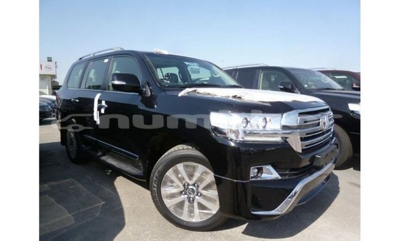 Buy Import Toyota Land Cruiser Black Car in Import - Dubai in Bumthang Buy Import Toyota Land Cruiser Black Car in Import - Dubai in Bumthang
