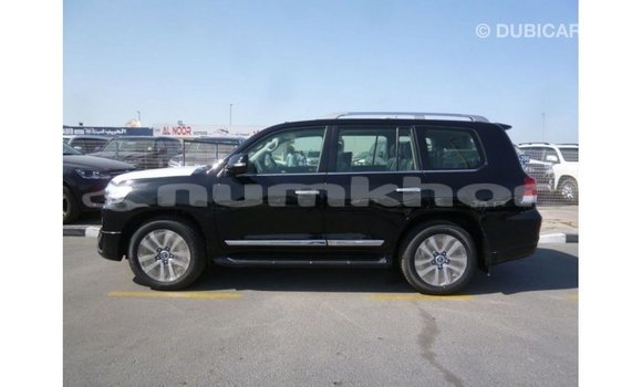 Buy Import Toyota Land Cruiser Black Car in Import - Dubai in Bumthang Buy Import Toyota Land Cruiser Black Car in Import - Dubai in Bumthang