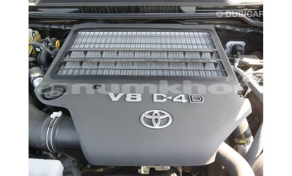 Buy Import Toyota Land Cruiser Black Car in Import - Dubai in Bumthang Buy Import Toyota Land Cruiser Black Car in Import - Dubai in Bumthang