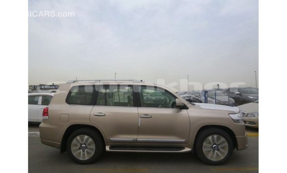 Buy Import Toyota Land Cruiser Other Car in Import - Dubai in Bumthang Buy Import Toyota Land Cruiser Other Car in Import - Dubai in Bumthang