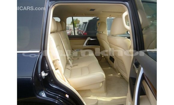 Buy Import Toyota Land Cruiser Blue Car in Import - Dubai in Bumthang Buy Import Toyota Land Cruiser Blue Car in Import - Dubai in Bumthang