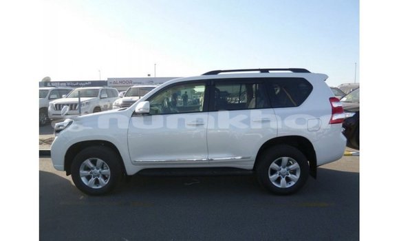 Buy Import Toyota Prado White Car in Import - Dubai in Bumthang Buy Import Toyota Prado White Car in Import - Dubai in Bumthang