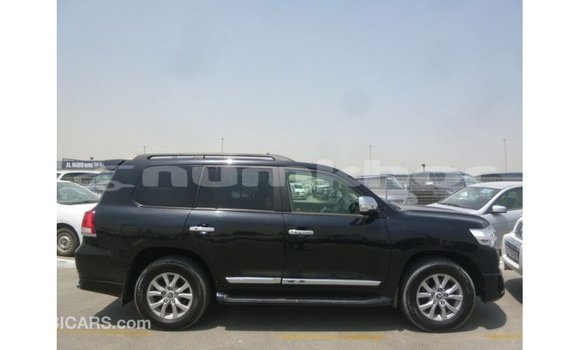 Buy Import Toyota Land Cruiser Black Car in Import - Dubai in Bumthang Buy Import Toyota Land Cruiser Black Car in Import - Dubai in Bumthang