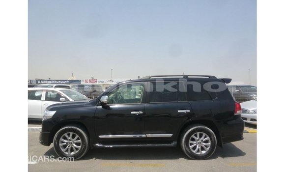 Buy Import Toyota Land Cruiser Black Car in Import - Dubai in Bumthang Buy Import Toyota Land Cruiser Black Car in Import - Dubai in Bumthang