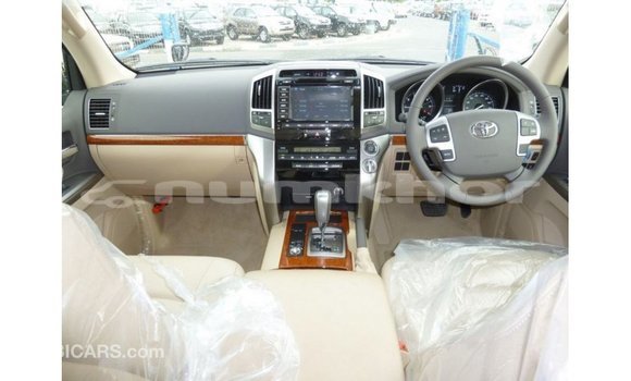Buy Import Toyota Land Cruiser Black Car in Import - Dubai in Bumthang Buy Import Toyota Land Cruiser Black Car in Import - Dubai in Bumthang