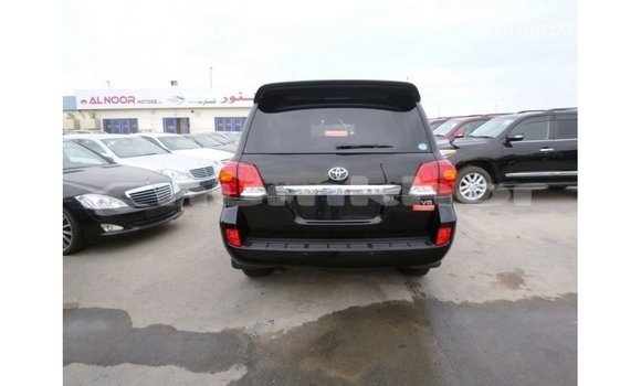 Buy Import Toyota Land Cruiser Black Car in Import - Dubai in Bumthang Buy Import Toyota Land Cruiser Black Car in Import - Dubai in Bumthang