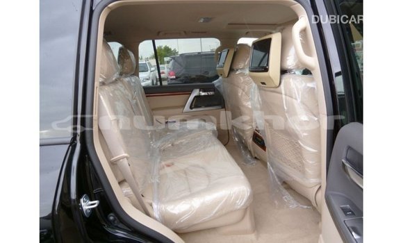 Buy Import Toyota Land Cruiser Black Car in Import - Dubai in Bumthang Buy Import Toyota Land Cruiser Black Car in Import - Dubai in Bumthang