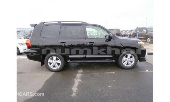 Buy Import Toyota Land Cruiser Black Car in Import - Dubai in Bumthang Buy Import Toyota Land Cruiser Black Car in Import - Dubai in Bumthang