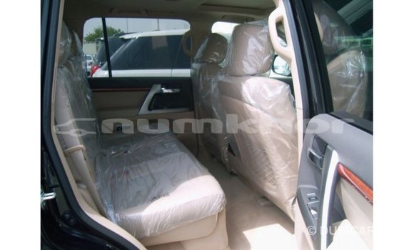 Buy Import Toyota Land Cruiser Black Car in Import - Dubai in Bumthang Buy Import Toyota Land Cruiser Black Car in Import - Dubai in Bumthang