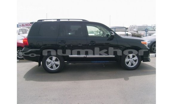 Buy Import Toyota Land Cruiser Black Car in Import - Dubai in Bumthang Buy Import Toyota Land Cruiser Black Car in Import - Dubai in Bumthang