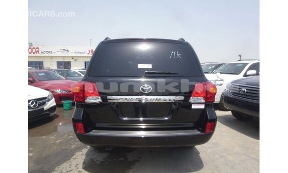 Buy Import Toyota Land Cruiser Black Car in Import - Dubai in Bumthang Buy Import Toyota Land Cruiser Black Car in Import - Dubai in Bumthang