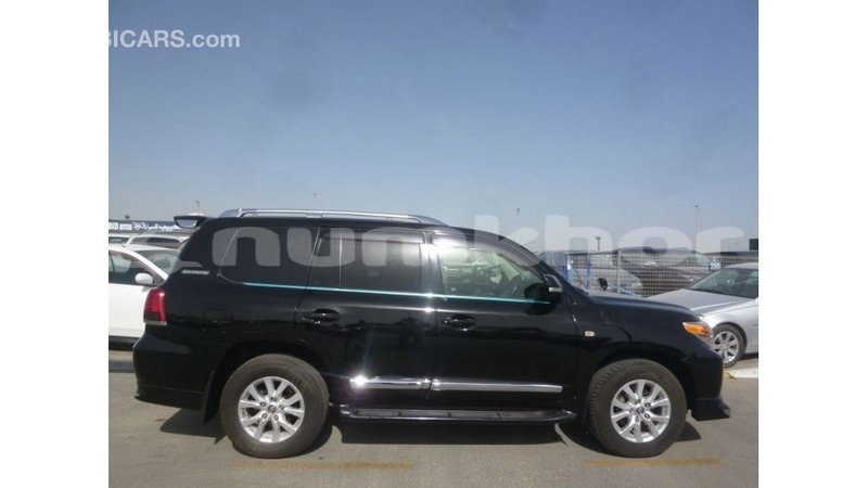 Big with watermark toyota land cruiser bumthang import dubai 3117