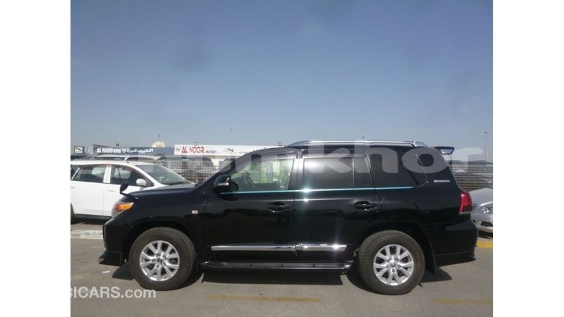Big with watermark toyota land cruiser bumthang import dubai 3117