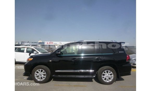 Buy Import Toyota Land Cruiser Black Car in Import - Dubai in Bumthang Buy Import Toyota Land Cruiser Black Car in Import - Dubai in Bumthang