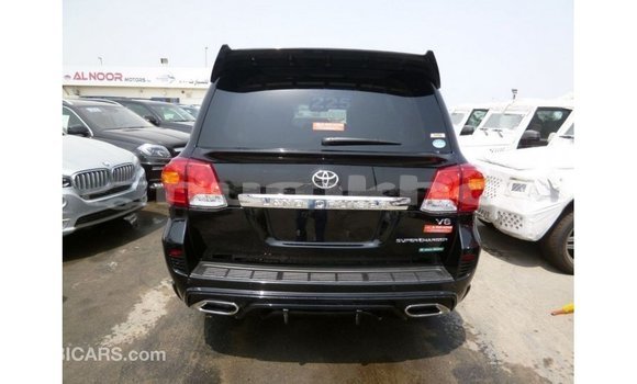 Buy Import Toyota Land Cruiser Black Car in Import - Dubai in Bumthang Buy Import Toyota Land Cruiser Black Car in Import - Dubai in Bumthang