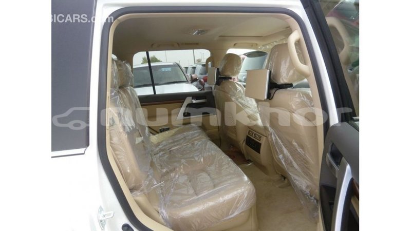 Big with watermark toyota land cruiser bumthang import dubai 3128