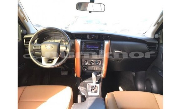 Buy Import Toyota Fortuner Other Car in Import - Dubai in Bumthang Buy Import Toyota Fortuner Other Car in Import - Dubai in Bumthang
