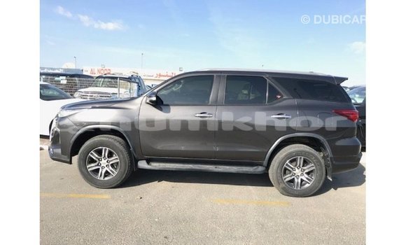 Buy Import Toyota Fortuner Other Car in Import - Dubai in Bumthang Buy Import Toyota Fortuner Other Car in Import - Dubai in Bumthang