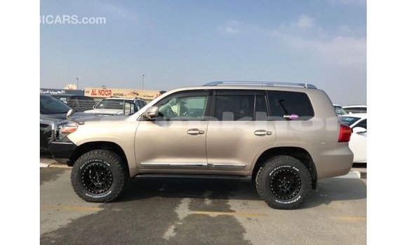 Buy Import Toyota Land Cruiser Other Car in Import - Dubai in Bumthang Buy Import Toyota Land Cruiser Other Car in Import - Dubai in Bumthang