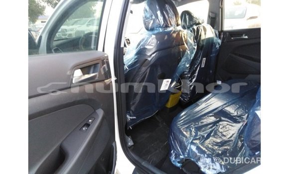 Buy Import Hyundai Tucson White Car in Import - Dubai in Bumthang Buy Import Hyundai Tucson White Car in Import - Dubai in Bumthang
