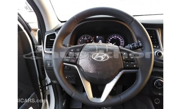 Buy Import Hyundai Tucson White Car in Import - Dubai in Bumthang Buy Import Hyundai Tucson White Car in Import - Dubai in Bumthang