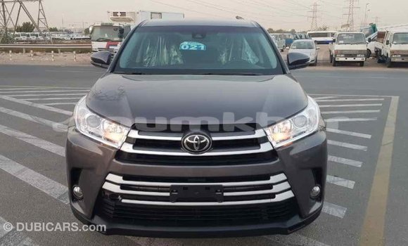 Buy Import Toyota Highlander Other Car in Import - Dubai in Bumthang Buy Import Toyota Highlander Other Car in Import - Dubai in Bumthang