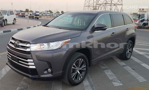 Buy Import Toyota Highlander Other Car in Import - Dubai in Bumthang Buy Import Toyota Highlander Other Car in Import - Dubai in Bumthang