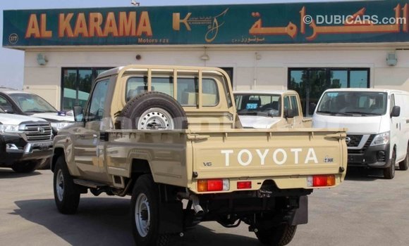 Buy Import Toyota Land Cruiser Beige Car in Import - Dubai in Bumthang Buy Import Toyota Land Cruiser Beige Car in Import - Dubai in Bumthang