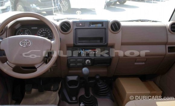 Buy Import Toyota Land Cruiser Beige Car in Import - Dubai in Bumthang Buy Import Toyota Land Cruiser Beige Car in Import - Dubai in Bumthang