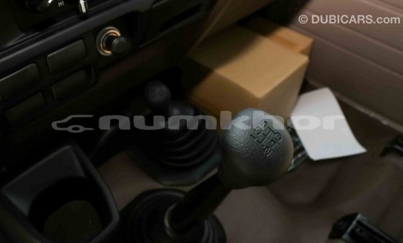 Buy Import Toyota Land Cruiser Beige Car in Import - Dubai in Bumthang Buy Import Toyota Land Cruiser Beige Car in Import - Dubai in Bumthang