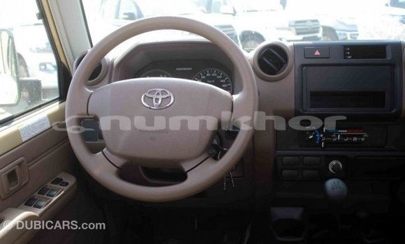 Buy Import Toyota Land Cruiser Beige Car in Import - Dubai in Bumthang Buy Import Toyota Land Cruiser Beige Car in Import - Dubai in Bumthang