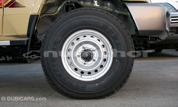 Buy Import Toyota Land Cruiser Beige Car in Import - Dubai in Bumthang Buy Import Toyota Land Cruiser Beige Car in Import - Dubai in Bumthang