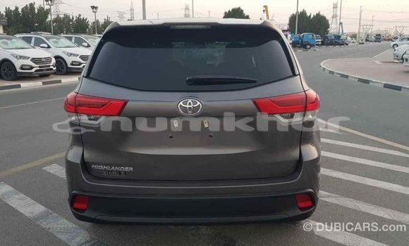 Buy Import Toyota Highlander Other Car in Import - Dubai in Bumthang Buy Import Toyota Highlander Other Car in Import - Dubai in Bumthang