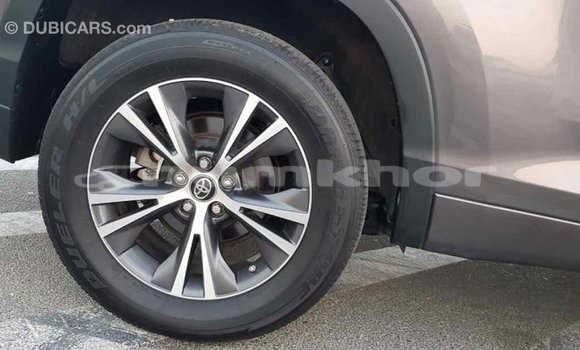 Buy Import Toyota Highlander Other Car in Import - Dubai in Bumthang Buy Import Toyota Highlander Other Car in Import - Dubai in Bumthang