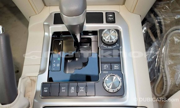 Buy Import Toyota Land Cruiser White Car in Import - Dubai in Bumthang Buy Import Toyota Land Cruiser White Car in Import - Dubai in Bumthang
