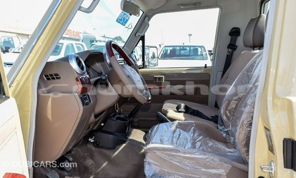 Buy Import Toyota Land Cruiser Beige Car in Import - Dubai in Bumthang Buy Import Toyota Land Cruiser Beige Car in Import - Dubai in Bumthang
