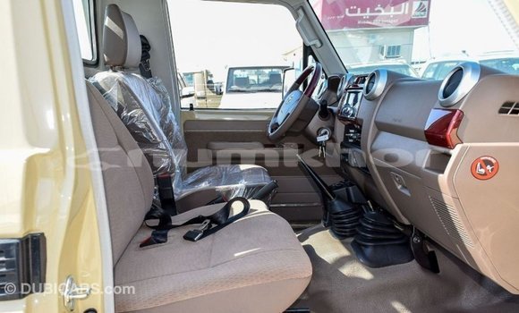 Buy Import Toyota Land Cruiser Beige Car in Import - Dubai in Bumthang Buy Import Toyota Land Cruiser Beige Car in Import - Dubai in Bumthang