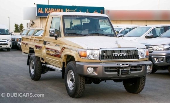 Buy Import Toyota Land Cruiser Beige Car in Import - Dubai in Bumthang Buy Import Toyota Land Cruiser Beige Car in Import - Dubai in Bumthang