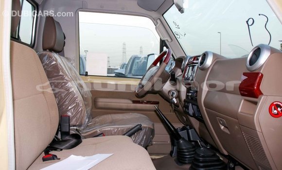 Buy Import Toyota Land Cruiser Beige Car in Import - Dubai in Bumthang Buy Import Toyota Land Cruiser Beige Car in Import - Dubai in Bumthang