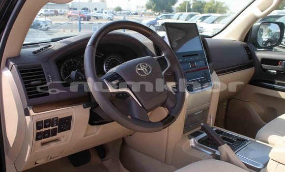 Buy Import Toyota Land Cruiser Black Car in Import - Dubai in Bumthang Buy Import Toyota Land Cruiser Black Car in Import - Dubai in Bumthang