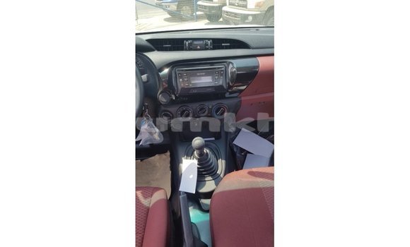 Buy Import Toyota Hilux White Car in Import - Dubai in Bumthang Buy Import Toyota Hilux White Car in Import - Dubai in Bumthang